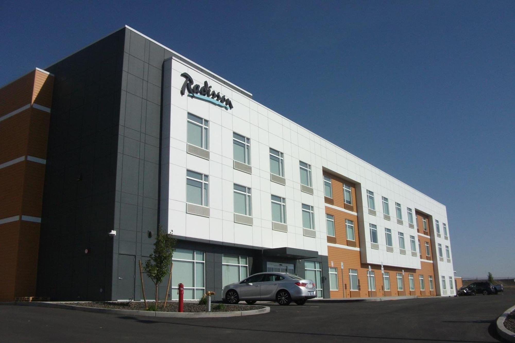 Radisson Hotel Pendleton Airport 外观 照片