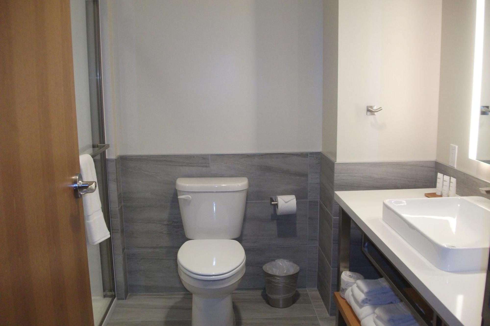 Radisson Hotel Pendleton Airport 外观 照片
