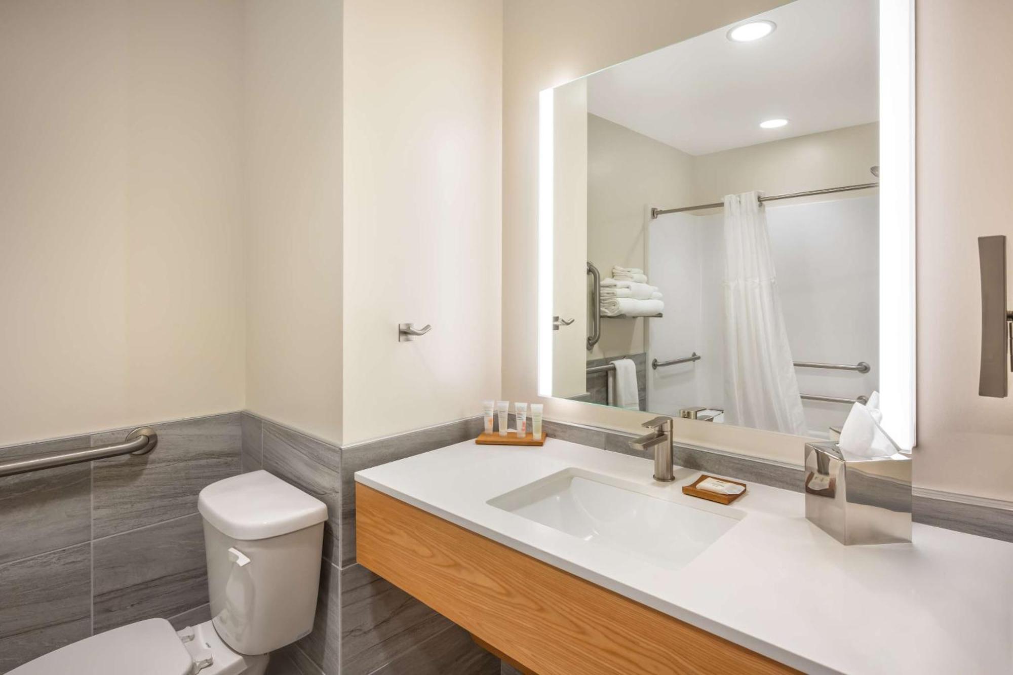 Radisson Hotel Pendleton Airport 外观 照片
