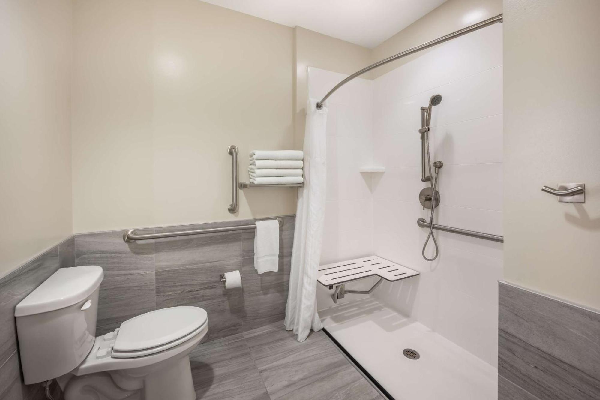Radisson Hotel Pendleton Airport 外观 照片