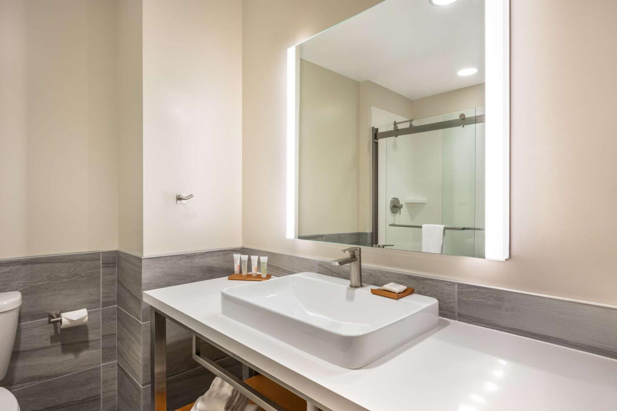 Radisson Hotel Pendleton Airport 外观 照片